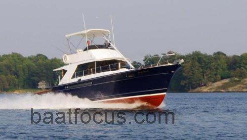 Chris Craft Commander 42 Spesifikasjoner og anmeldelser